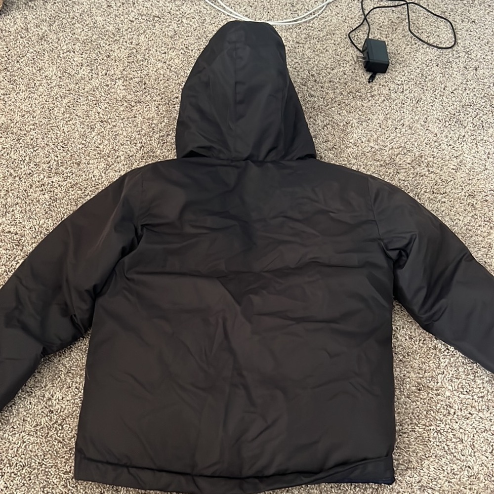 Coat - Picture 4 of 4